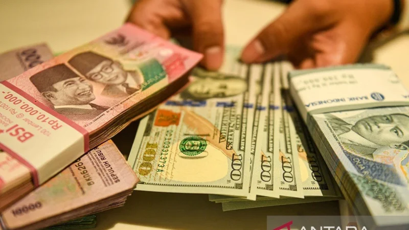 Rupiah Melemah Akibat Sinyal Fed Funds Rate Naik