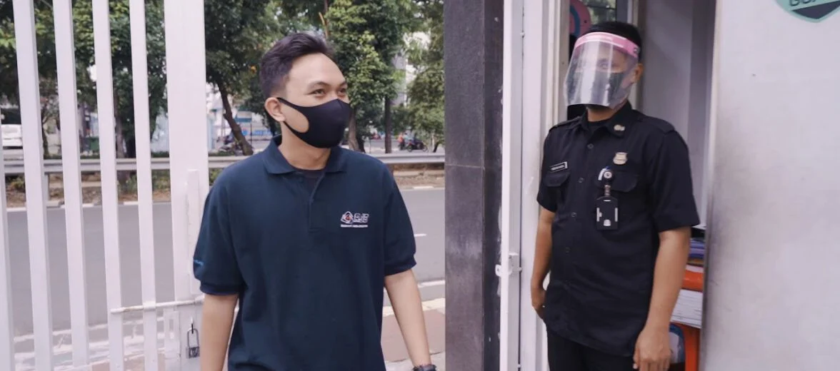Satpam di Medan Lawan Begal, Selamat Usai Dibacok dan Ditembak
