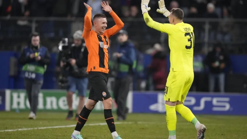 Shakhtar Donetsk Berhenti Mengejar Ryan Roberto, Leeds United Tertarik pada Dmytro Riznyk