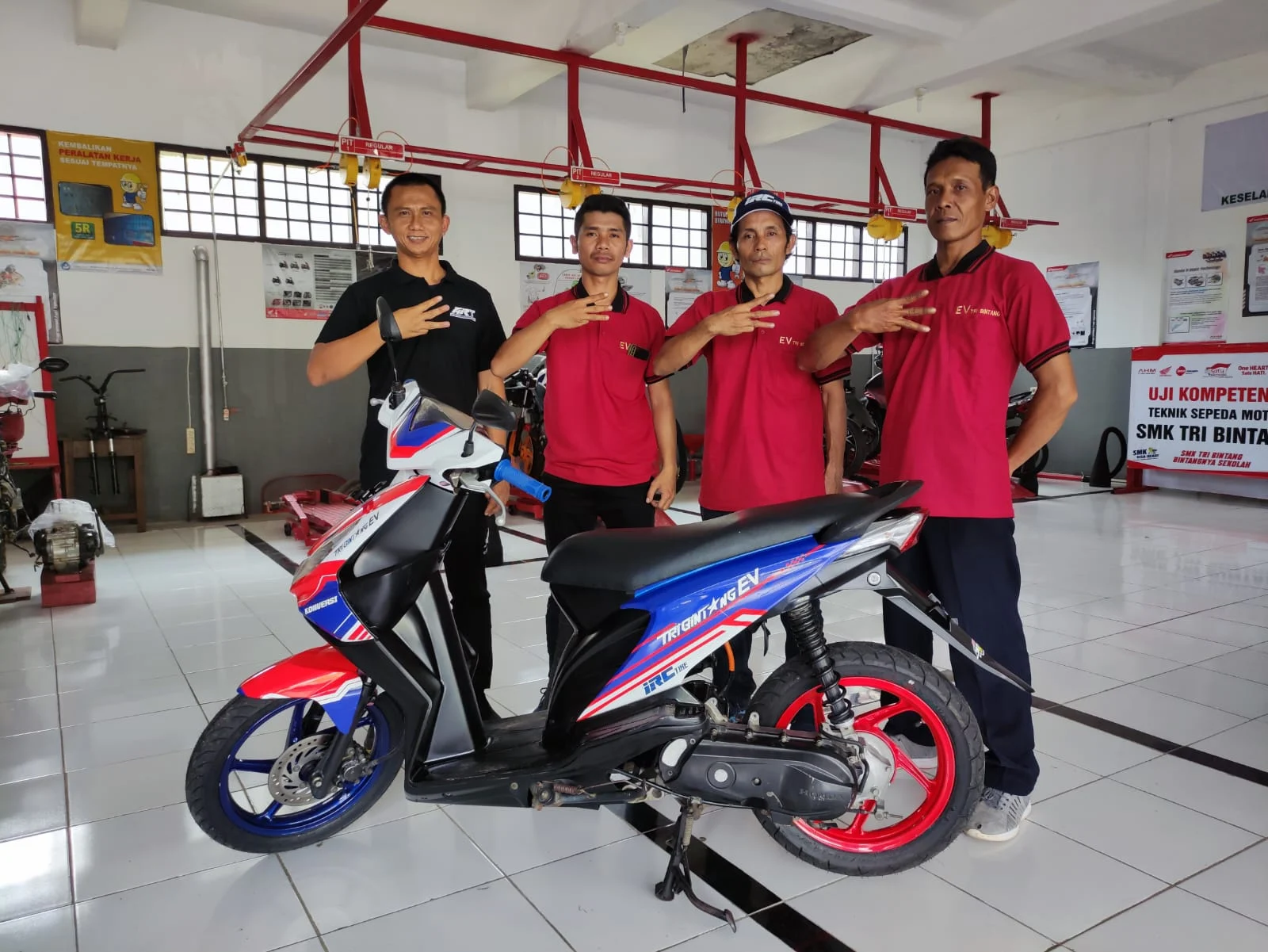 Siswa SMK di Yogyakarta Ciptakan Motor Drag Listrik Kecepatan 134 Km/jam