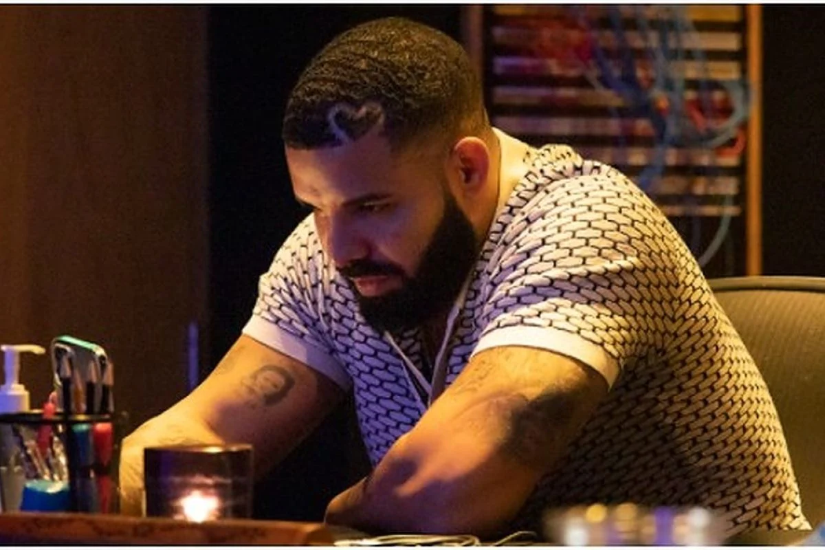 Spotify dan Apple Music Mengalami Gangguan Massal Akibat Album Baru Drake