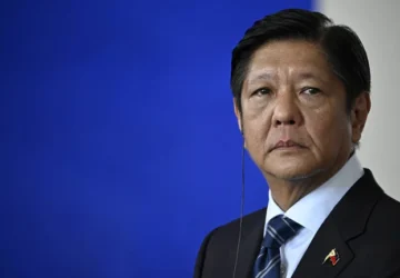 Tembakan Pecah di Senat Filipina: Marcos Jr. Gelar Rapat Darurat