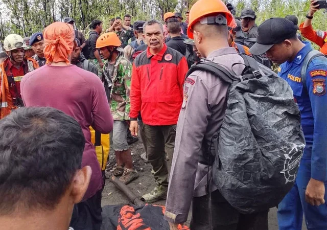 Tim SAR Temukan Titik Diduga Lokasi Korban Erupsi Gunung Dukono
