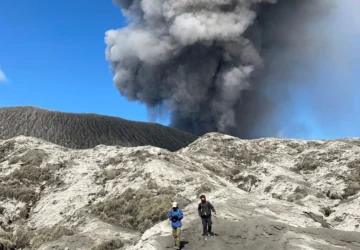 Tragedi Erupsi Gunung Dukono: Pengalaman Mencekam Sang Pemandu