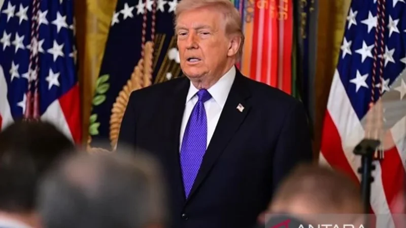 Trump Desak Iran Buka Selat Hormuz, Tuntutan AS yang Meningkat