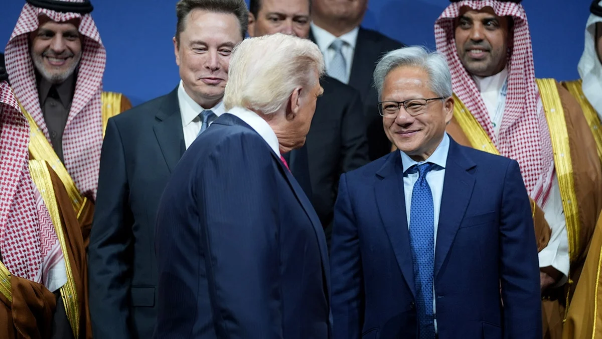 Trump, Jensen Huang, dan Elon Musk: Apa yang Mereka Tunggu?