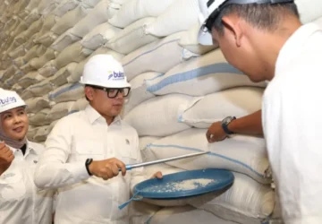 Wamendagri Minta Kepala Daerah Aktif Turun ke Lapangan untuk Mengawasi Inflasi