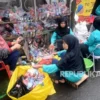 Warga Srengseng Jakarta Barat Giat Memilah Sampah dengan Bank Sampah Bumi Lestari