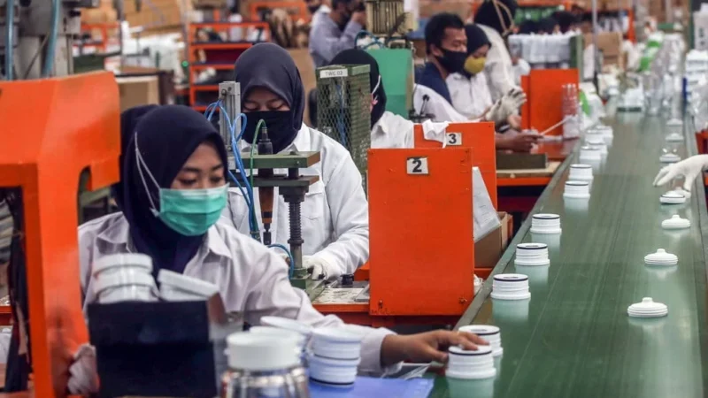 Badai PHK di Depan Mata: Satgas Mulai Petakan Industri Terancam