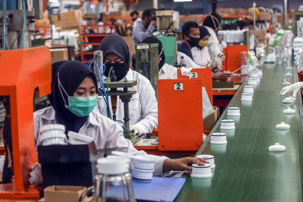 Badai PHK di Depan Mata: Satgas Mulai Petakan Industri Terancam