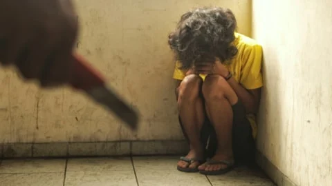 Bocah 9 Tahun di Batam Dianiaya Ibu Tiri, Wajah Lebam dan Mata Membiru