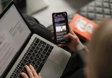 Confirmation Bias: Kita Percaya Karena Benar, atau Karena Ingin Benar?