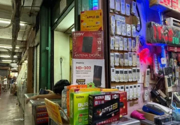 Demam Piala Dunia Membuat Penjualan Set Top Box dan Antena Melonjak di Glodok