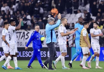 Grêmio vs Corinthians: Direção do Grêmio Aposta em Reação Após Copa
