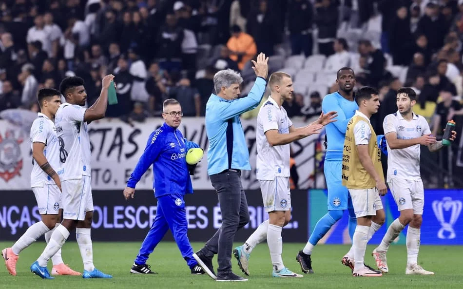 Grêmio vs Corinthians: Direção do Grêmio Aposta em Reação Após Copa