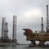 Harga Minyak Menguat: Pasar Cermati Perkembangan di Selat Hormuz
