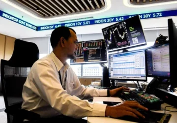 IHSG Melesat 2,07 Persen, Harga Minyak Dunia Anjlok