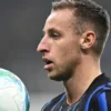 Inter Milan Siap Melepas Davide Frattesi, Benjamin Pavard, dan Asllani