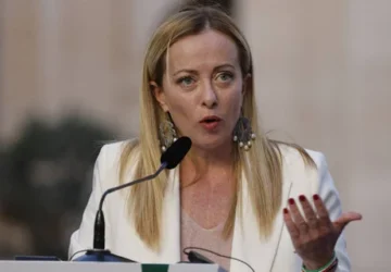 Italia-AS Masalah karena Trump Klaim Meloni Minta-Minta Berfoto