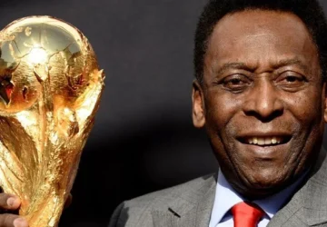 Jersey Pele Bakal Dilelang, Diprediksi Laku Terjual Rp 100 M!