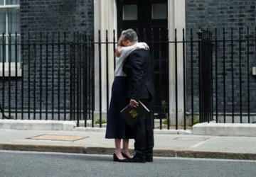 Keir Starmer Mundur sebagai Perdana Menteri Inggris
