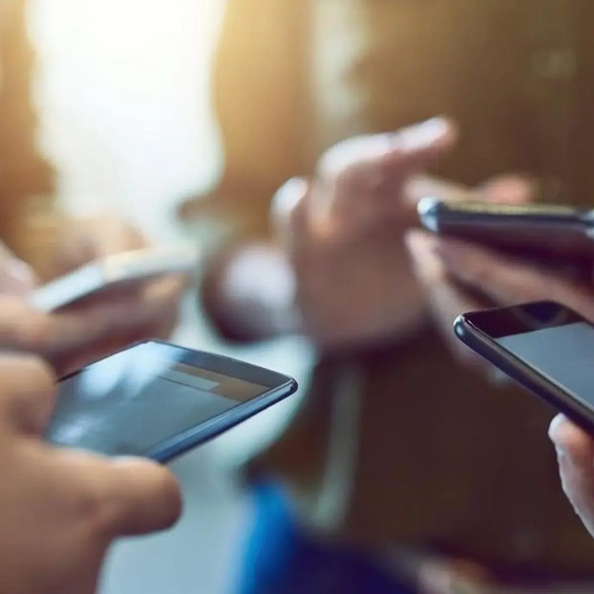 Kenaikan Harga Smartphone: Bagaimana Lonjakan Biaya Komponen Mempengaruhi Industri?