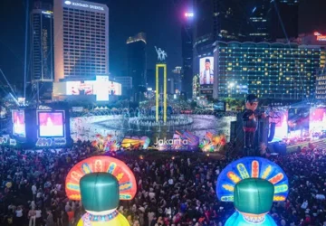 Lautan Manusia Padati Bundaran HI, Warga Sambut Puncak HUT ke-499 Jakarta dengan Gembira