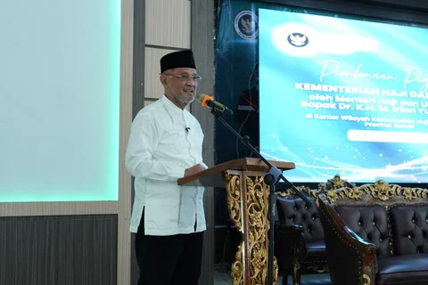 Menteri Haji Ingatkan Pentingnya Pelayanan Profesional untuk Jemaah Haji