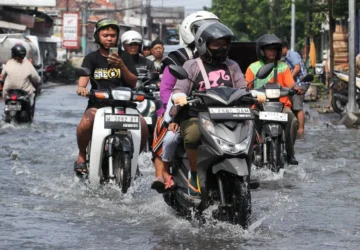 Misteri Banjir di Surabaya: Apa Saja Faktor Penyebabnya?