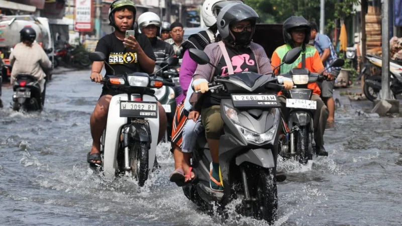 Misteri Banjir di Surabaya: Apa Saja Faktor Penyebabnya?