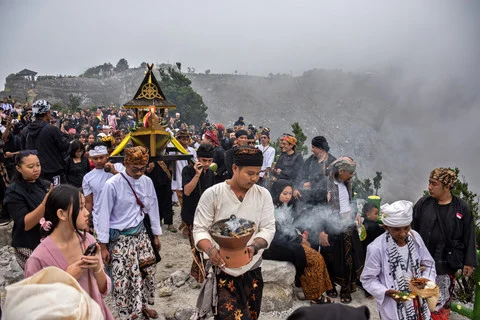 Ngertakeun Bumi Lamba: Upacara Adat yang Mencerminkan Rasa Syukur Masyarakat