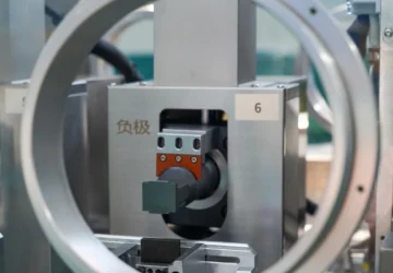 Peneliti China Revolusi Industri Mobil Listrik dengan Baterai Solid-State Super Cepat