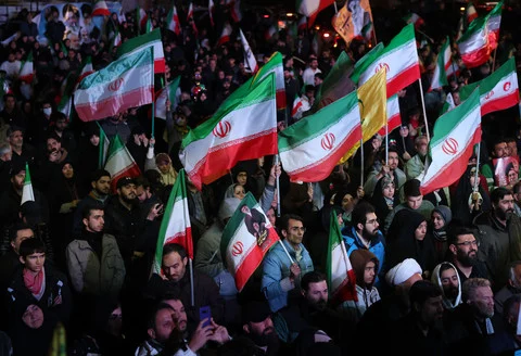 Perang Iran-AS Mencapai Hari Ke-100, Drone Iran Ditembak Jatuh di Selat Hormuz