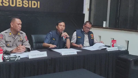 Polisi Bakar 4 Tersangka Penyalahgunaan BBM di Medan