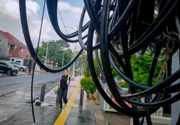 Pramono Pastikan Proyek Penataan Jaringan Kabel Bawah Tanah Segera Dilanjutkan