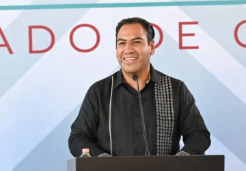 Ramon Tanque dan Gubernur Eduardo Ramirez Aguilar: Pejuang Perubahan di San Andres Duraznal