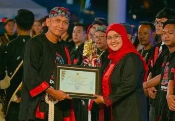 Reog Sekolah Rakyat Ponorogo Menangkan Piala Presiden di Festival Nasional Reog Ponorogo XXXI