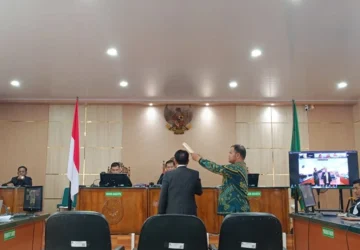 Sidang Korupsi Abdul Wahid: Otonomi Daerah Menilai Kepatuhan Wagub