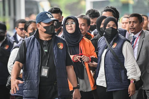 Sidang Perdana Dr. Tifa dan Roy Suryo: Kasus Ijazah Palsu Jokowi Masuk Babak Baru