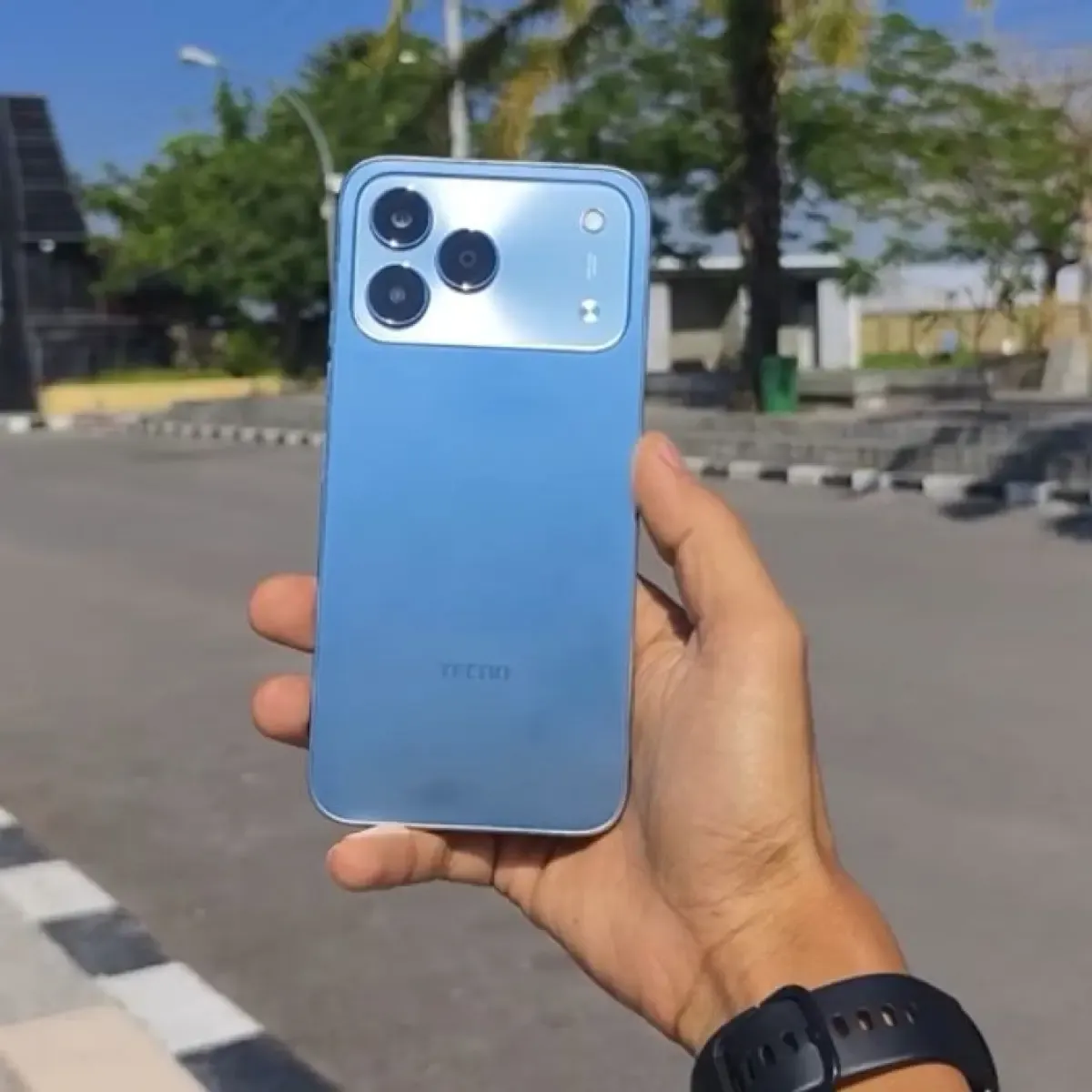 Tecno Meluncurkan Camon Slim dan Spark 50, Ponsel Baru dengan Desain Tipis dan Baterai Besar