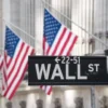 Wall Street Melemah Setelah The Fed Tahan Suku Bunga