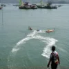 Balap Perahu Kunting dan Miniatur Menghiasi Perayaan Grebeg Suro di Tulungagung