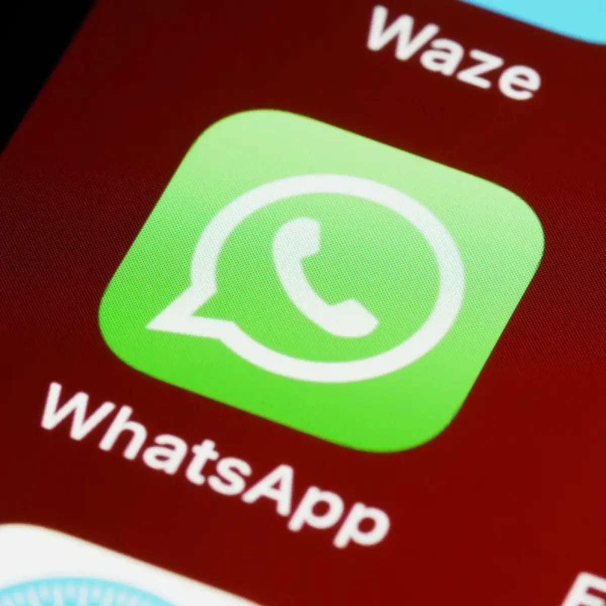 Mengatasi Pemberitahuan WhatsApp yang Tidak Muncul Kecuali Aplikasi Dibuka
