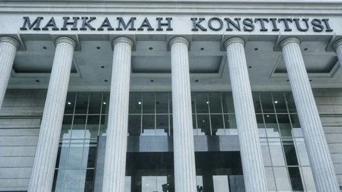 MK Tegaskan Kepala Daerah Tetap Dipilih Langsung Rakyat