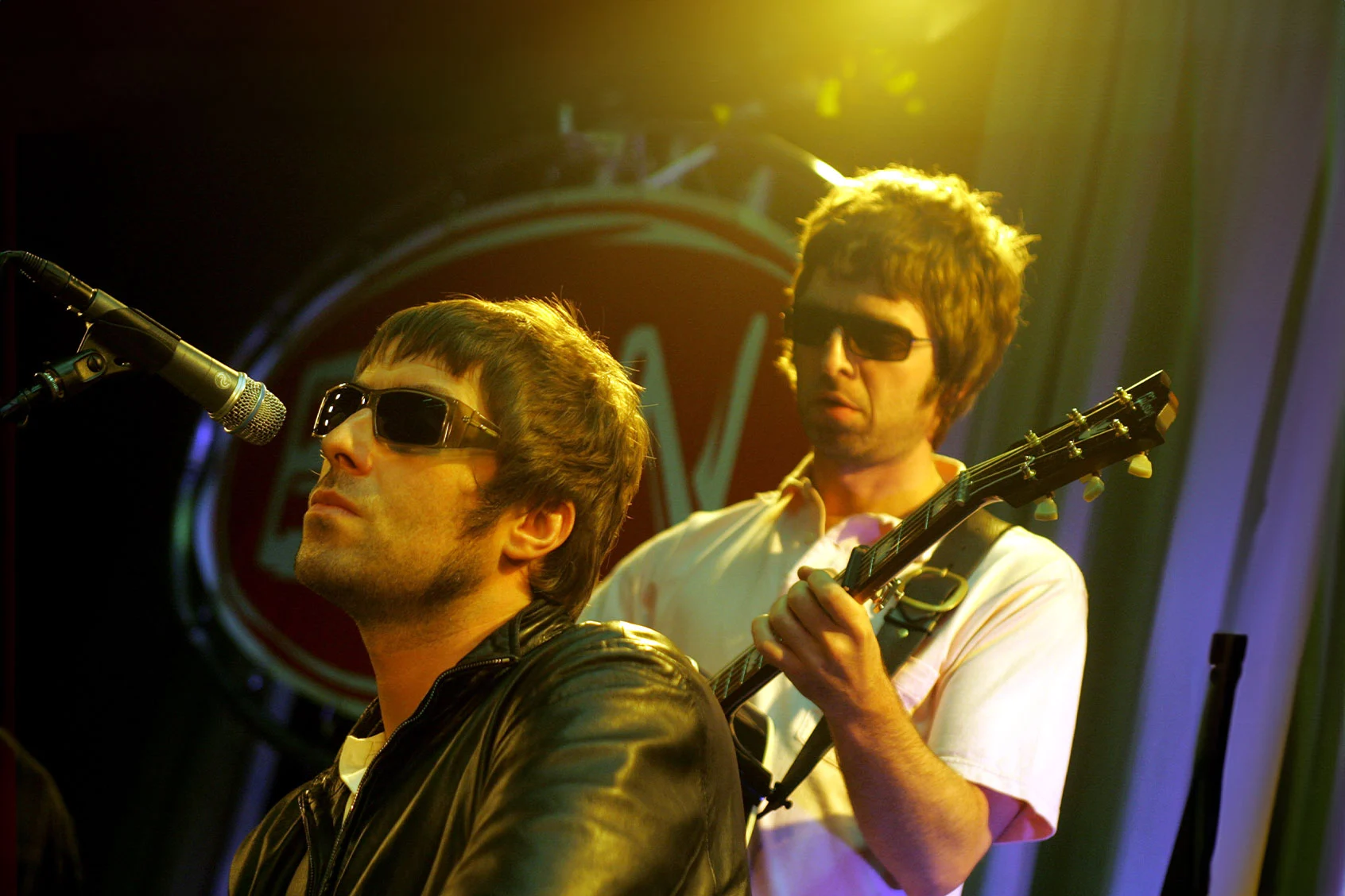 Oasis Dokumenter 'Don't Look Back in Anger' Mengungkap Reuni Liam dan Noel Gallagher