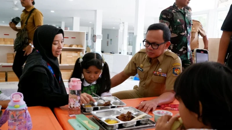 Pemerintah Indonesia Tinjau Peran Kantin Sekolah dalam Program Makanan Gratis