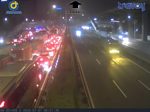 Tol Dalam Kota Arah Cawang Macet Dini Hari Ini, Antrean Kendaraan Mencapai 3 Km