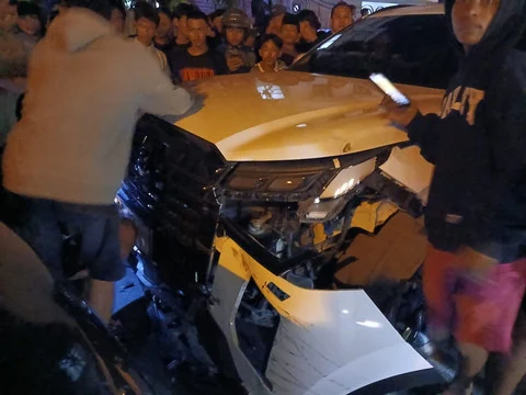 Tragedi Remaja 16 Tahun Pengemudi Mobil di Kediri: Refleksi Keselamatan Jalan